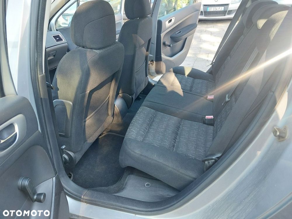 Peugeot 307 - 12
