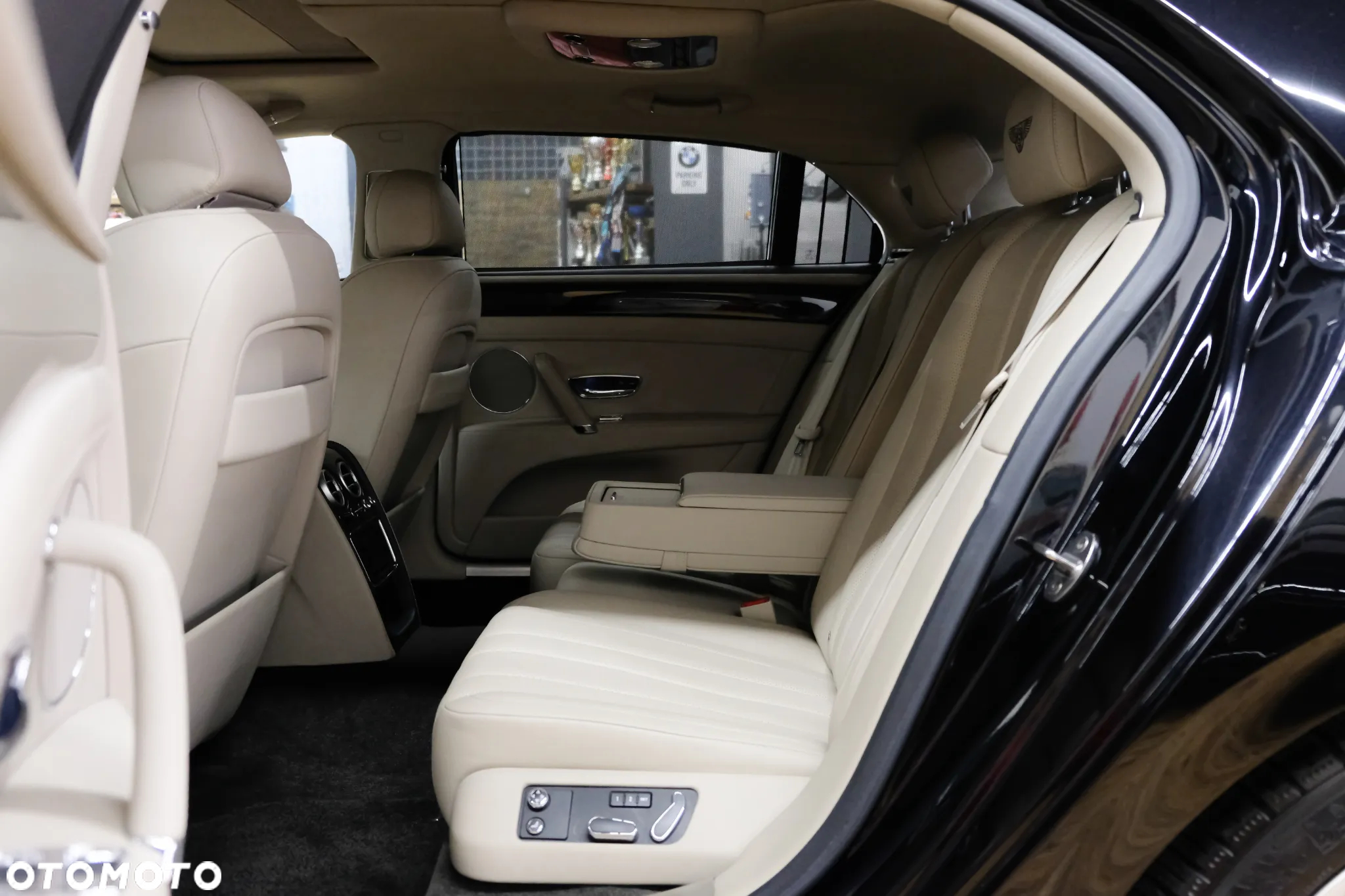 Bentley Flying Spur GTC W12 - 14