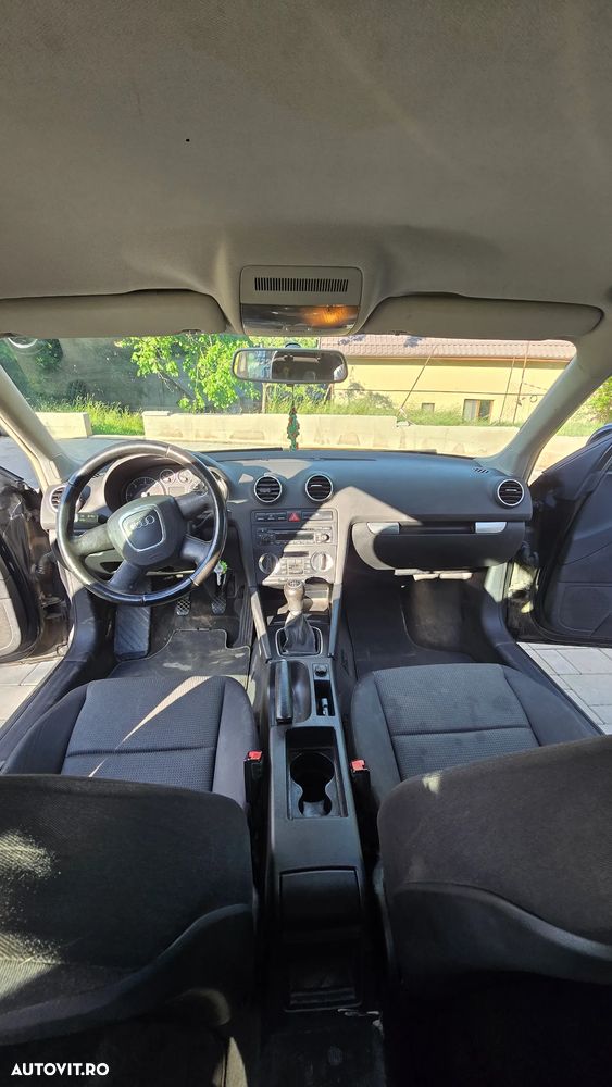 Audi A3 1.9 TDI Attraction - 8