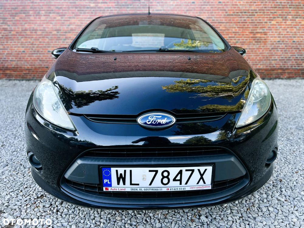 Ford Fiesta - 32