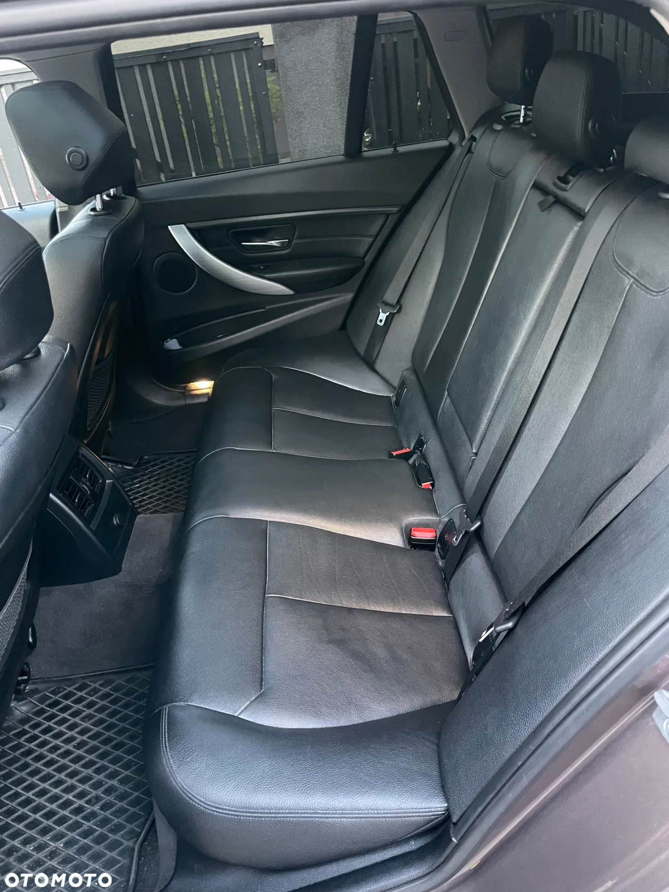 BMW Seria 3 318d - 8