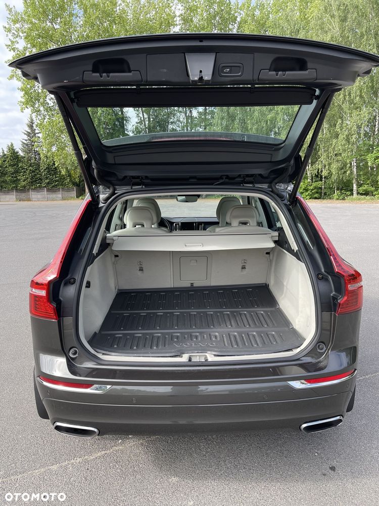 Volvo XC 60 D5 SCR AWD Inscription - 16