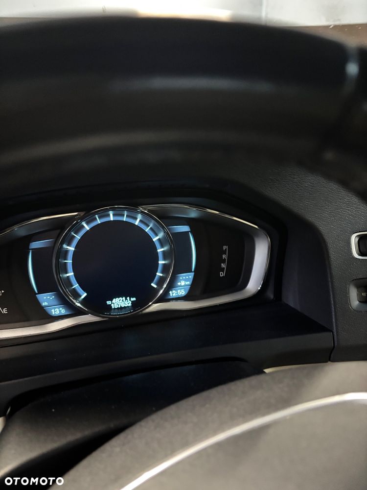 Volvo S60 T5 Drive-E Dynamic Edition (Kinetic) - 8