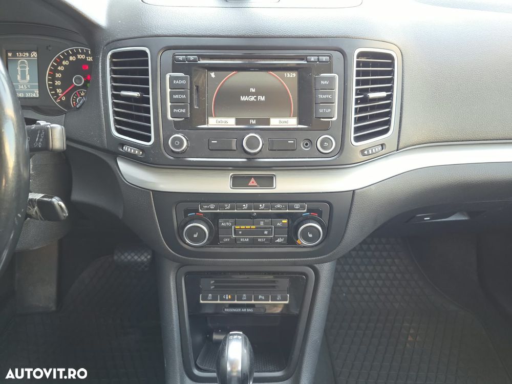 Volkswagen Sharan 2.0 TDI DSG Blue Motion Comfortline - 20