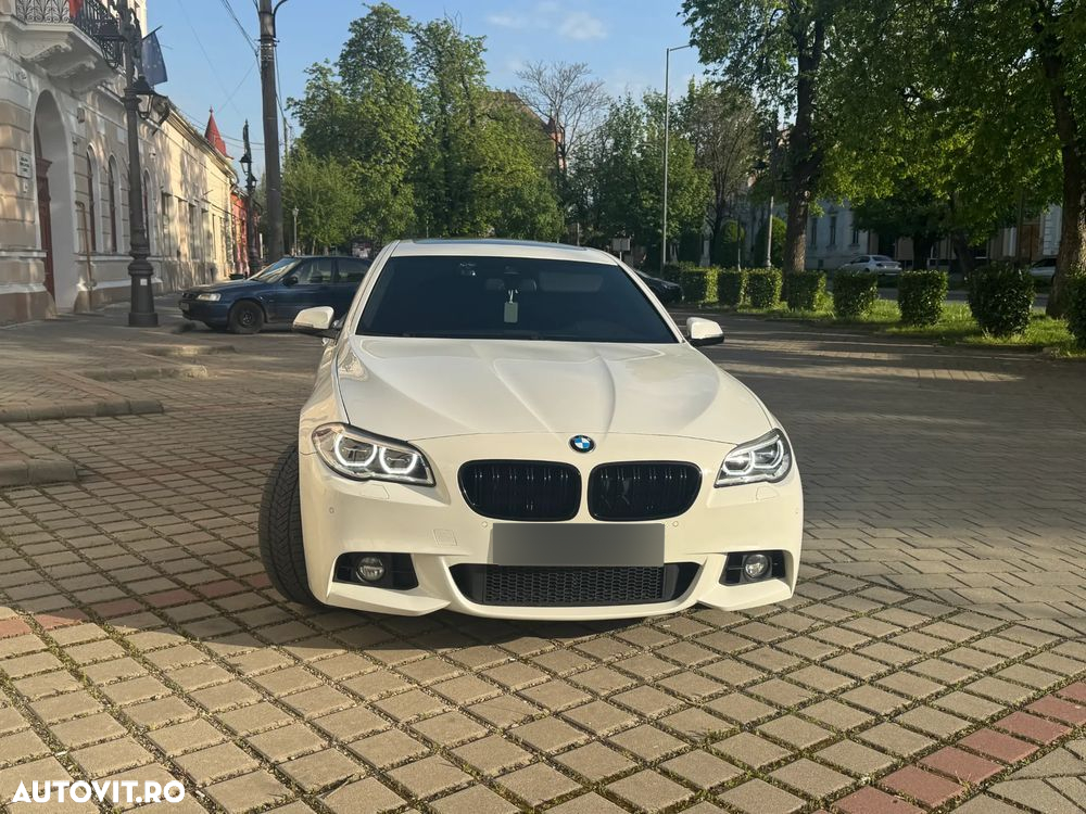 BMW Seria 5 530d xDrive - 7