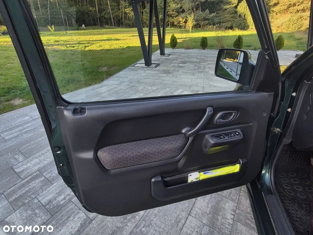 Suzuki Jimny - 10