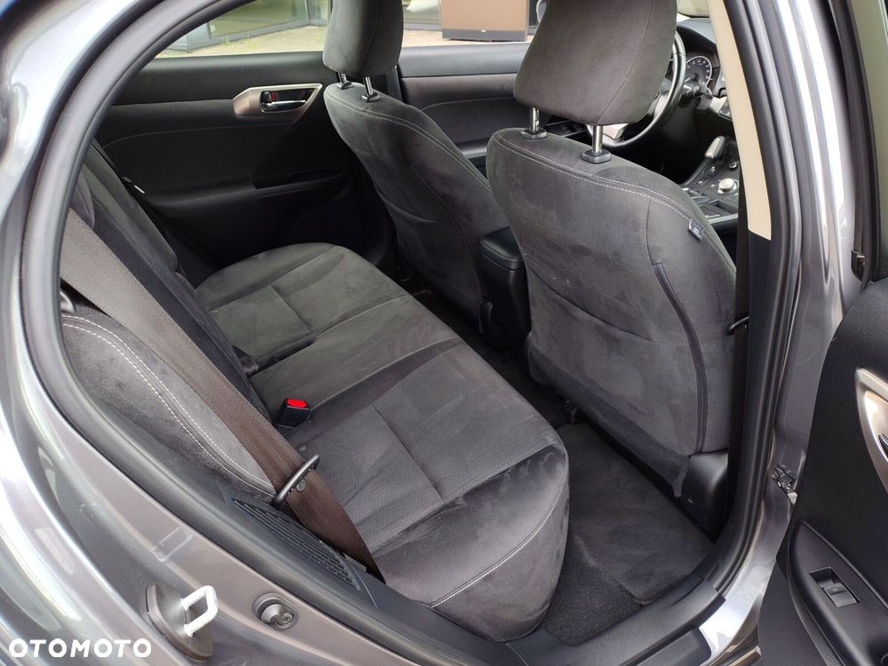 Lexus CT - 30