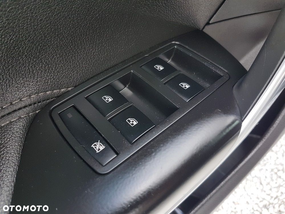 Opel Insignia 2.0 CDTI ecoFLEX Business Cosmo - 12