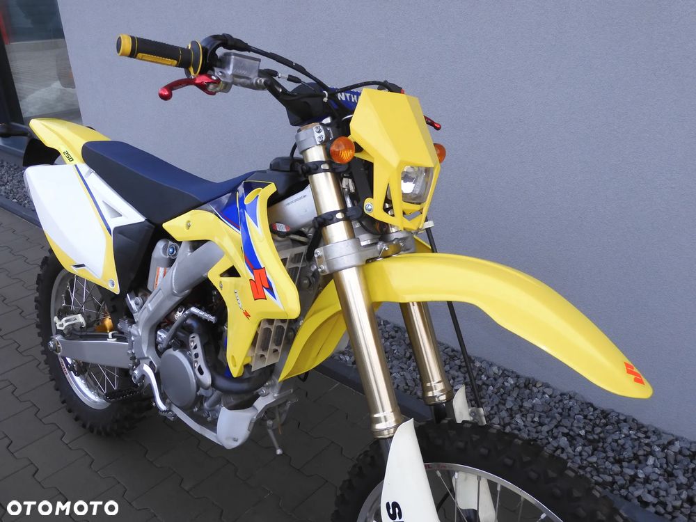 Suzuki RM-Z - 3