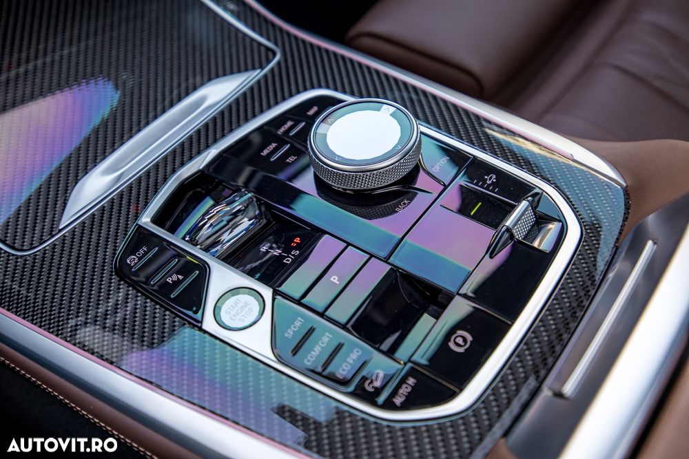 BMW X7 M60i xDrive AT MHEV - 34