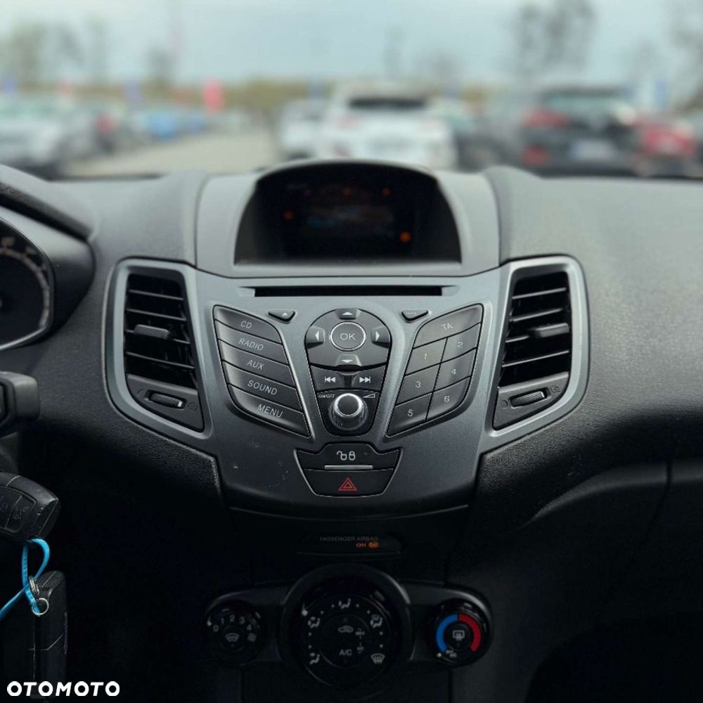 Ford Fiesta - 18