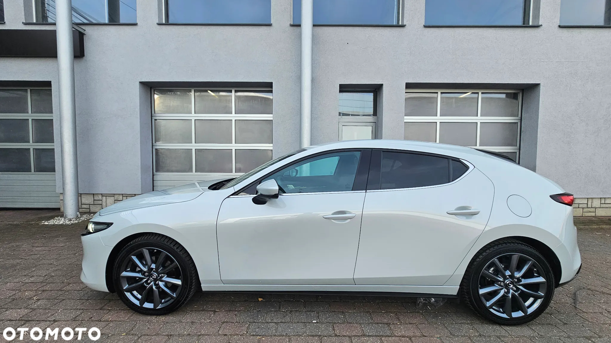 Mazda 3 - 10