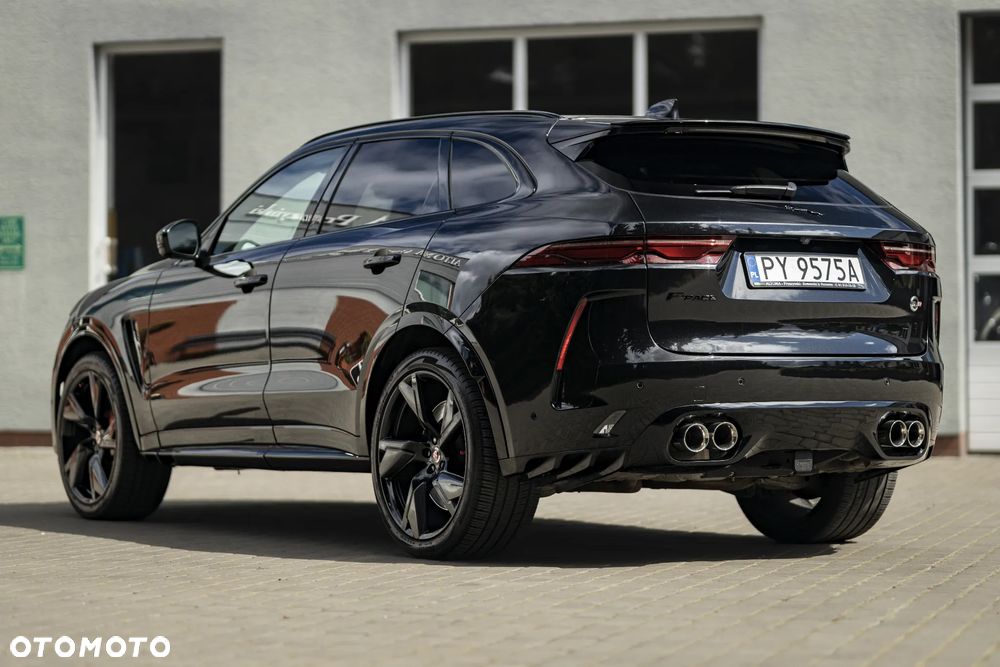 Jaguar F-Pace P550 AWD SVR - 3