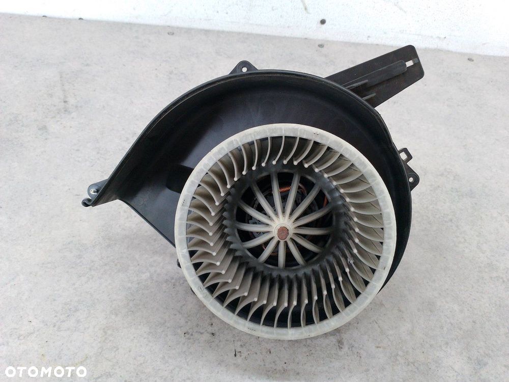 WENTYLATOR NAWIEWU, DMUCHAWA VW FOX 6Q1819015G 1.2 6V - 6