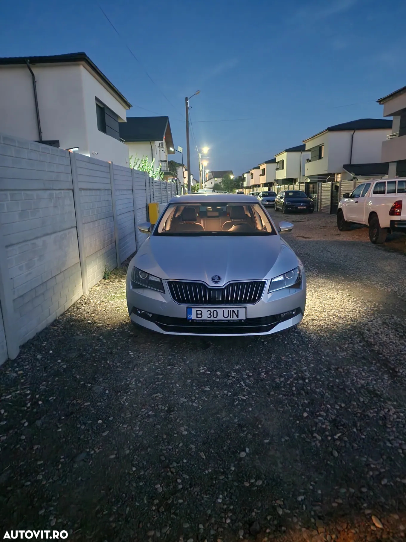 Skoda Superb 2.0 TDI DSG Ambition - 5