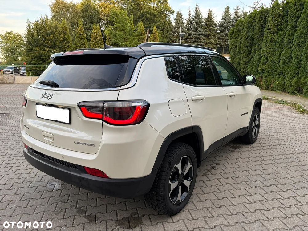 Jeep Compass - 37