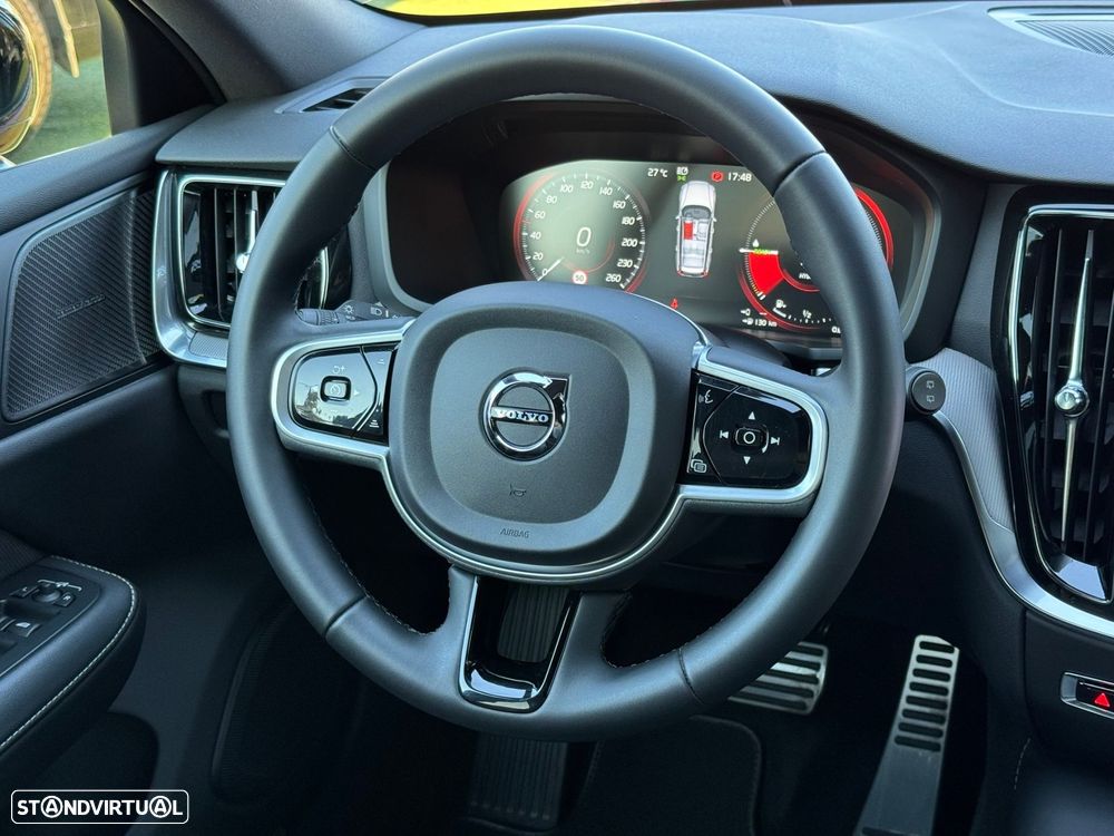 Volvo V60 2.0 T6 AWD TE R-Design - 29