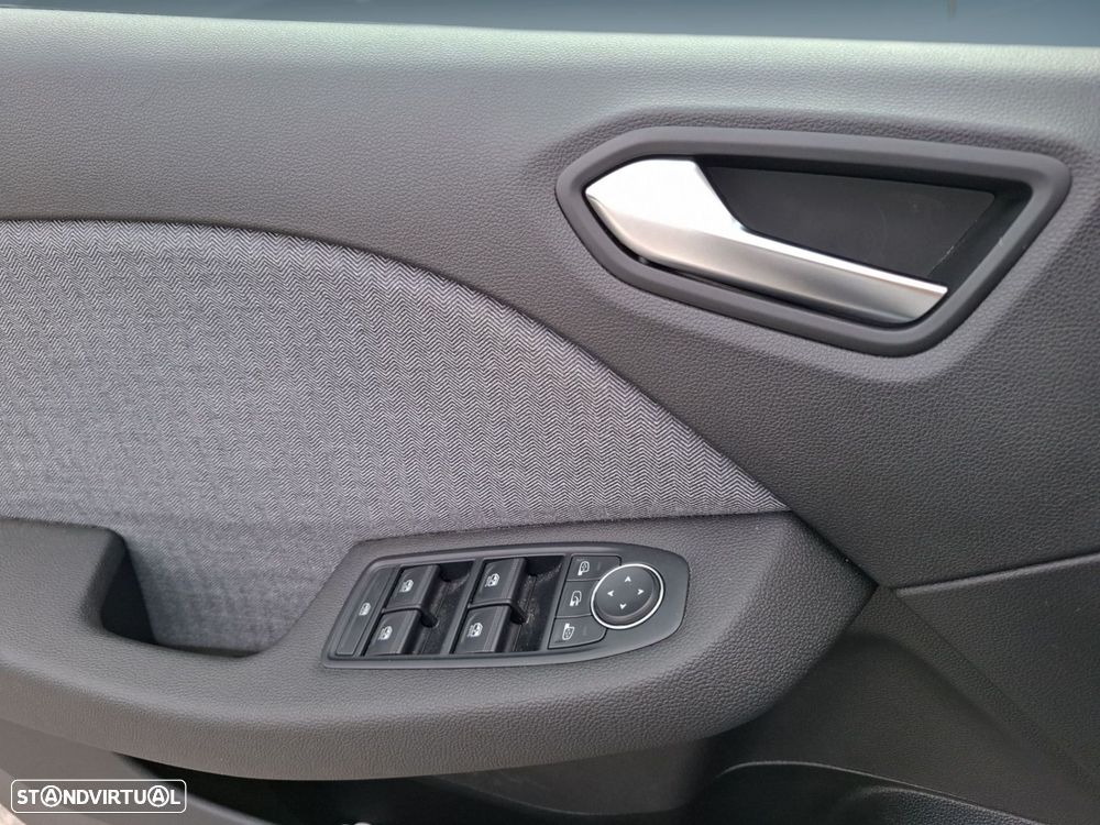 Renault Clio 1.6 E-Tech Intens - 24