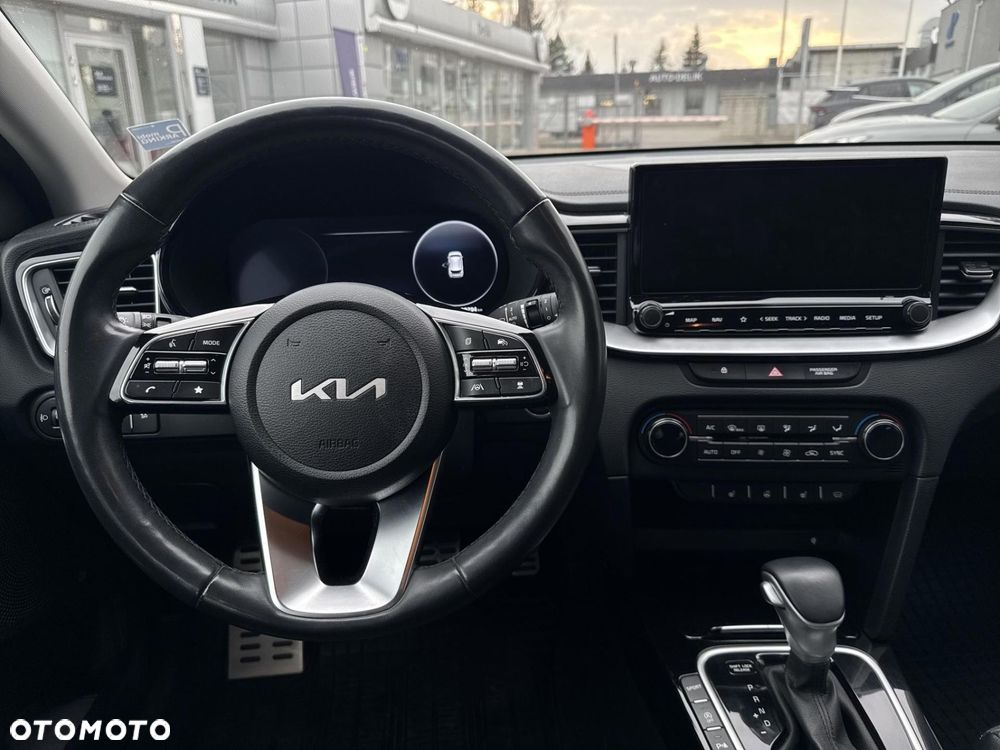 Kia Ceed 1.5 T-GDI L Business Line DCT - 13