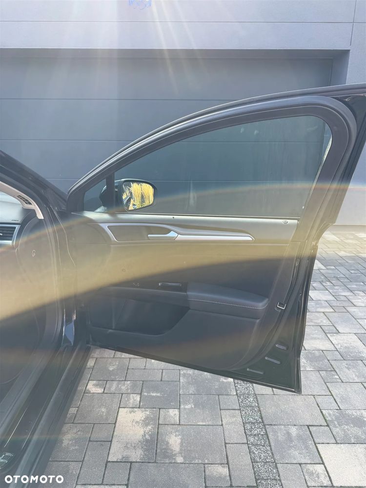 Ford Mondeo - 16