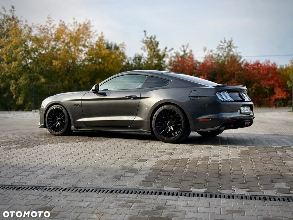 Ford Mustang 5.0 V8 GT - 8