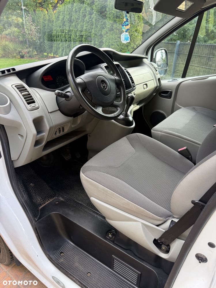 Opel Vivaro - 15