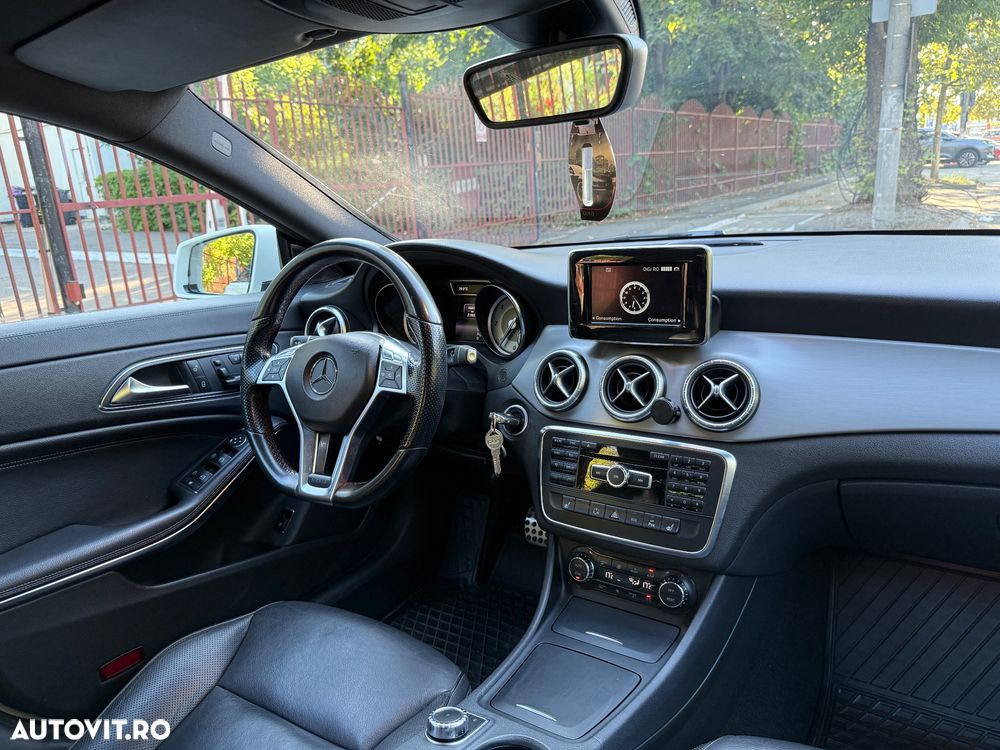 Mercedes-Benz CLA 200 CDI 7G-DCT AMG Line - 12