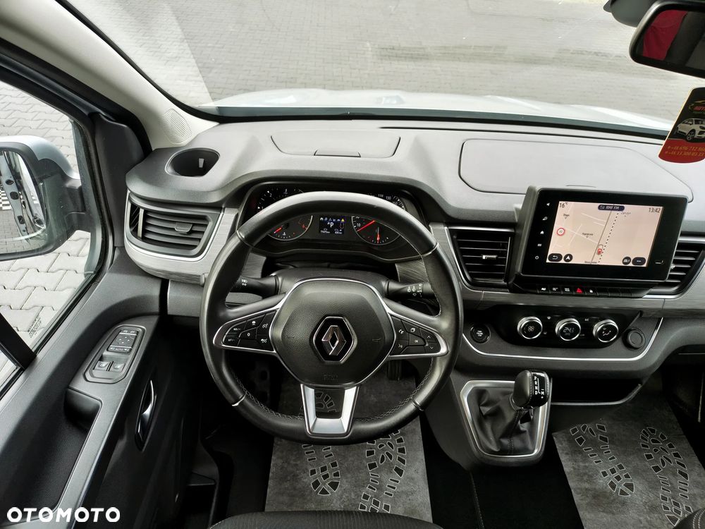 Renault Trafic - 23