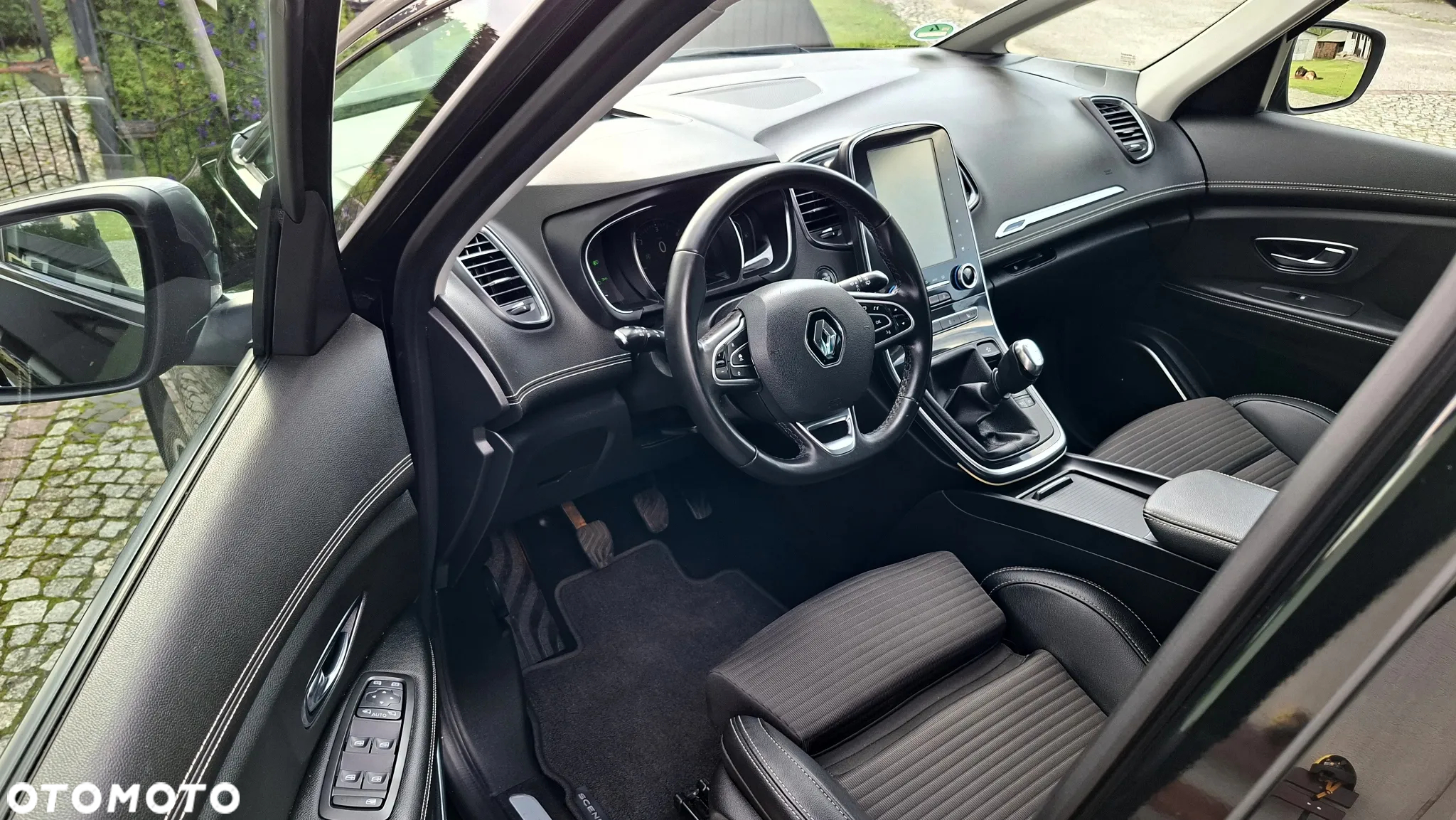 Renault Scenic ENERGY dCi 130 Euro 6 S&S Bose Edition - 26