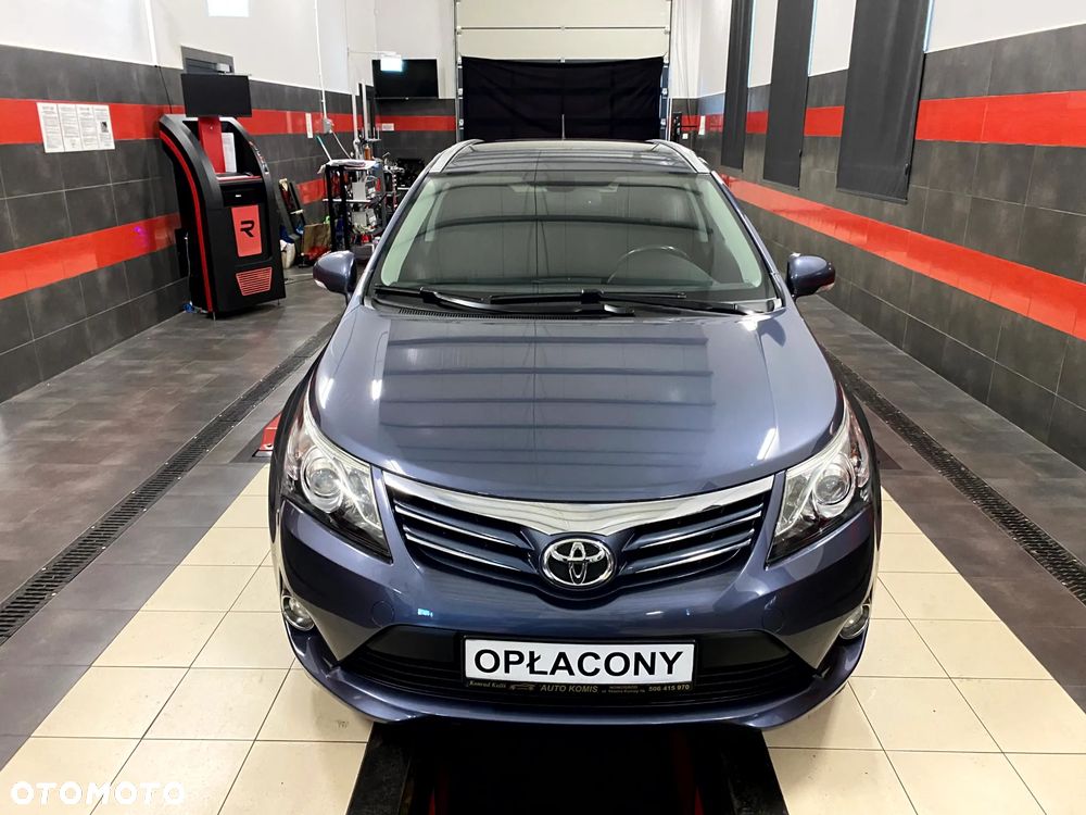 Toyota Avensis Touring Sports 1.8 Executive - 4