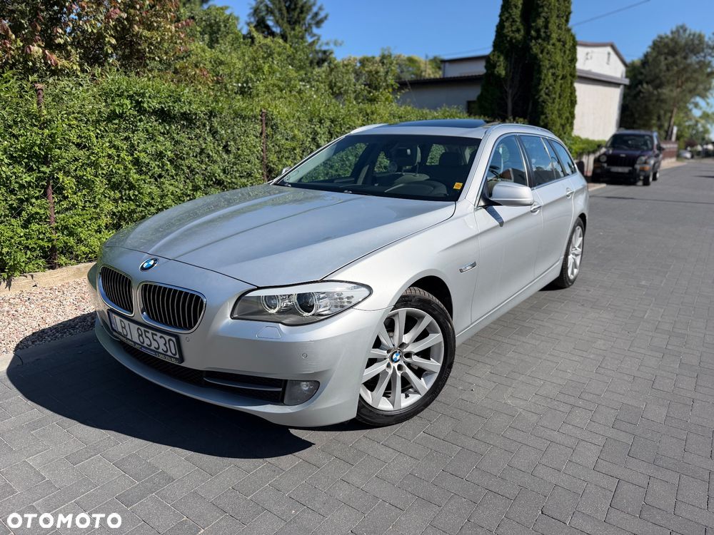 BMW Seria 5 530d Sport-Aut Luxury Line - 1