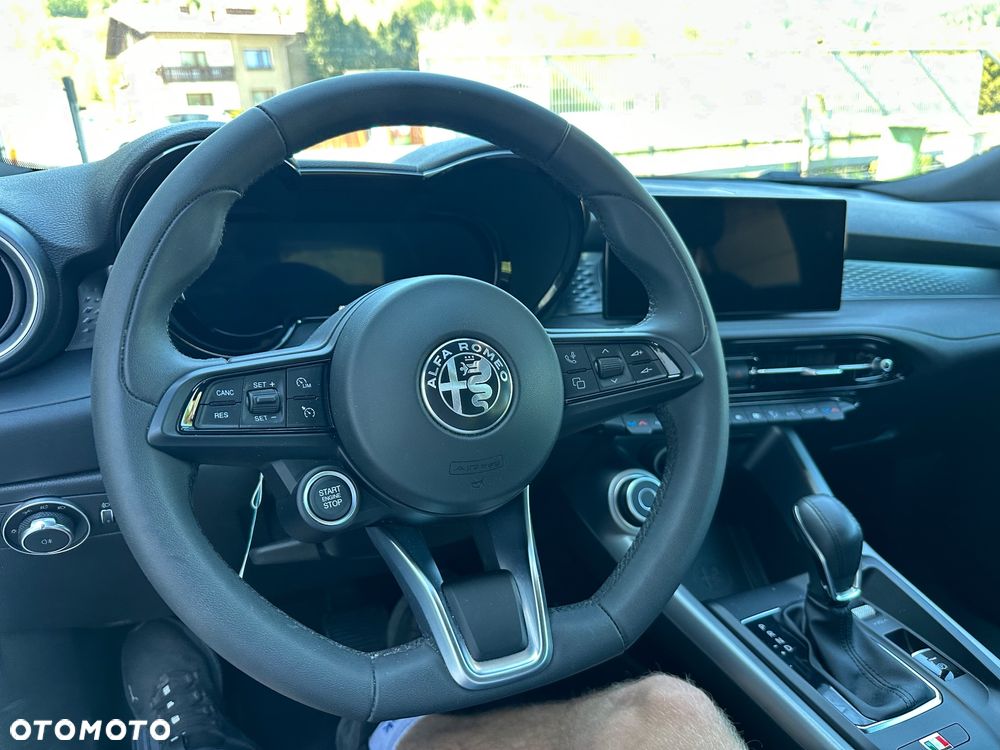Alfa Romeo Tonale 1.5 T4 GSE mHEV Super DCT - 9