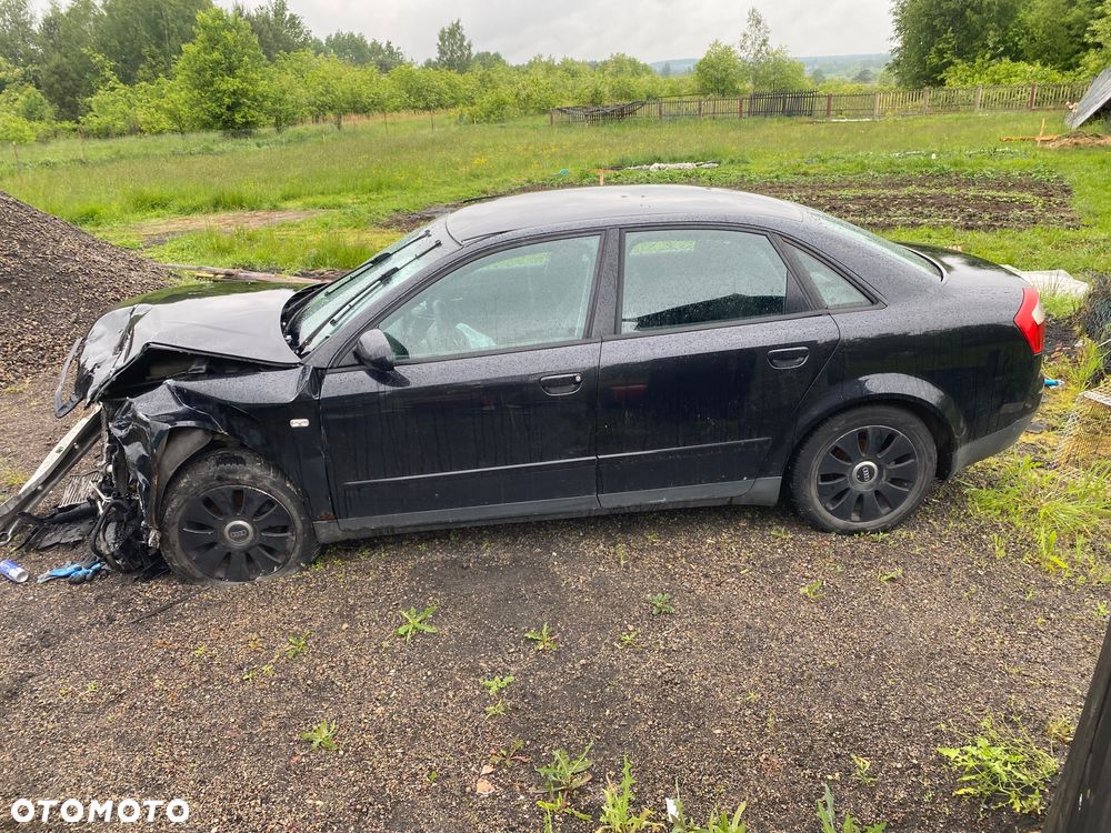 Audi A4 Limousine - 6