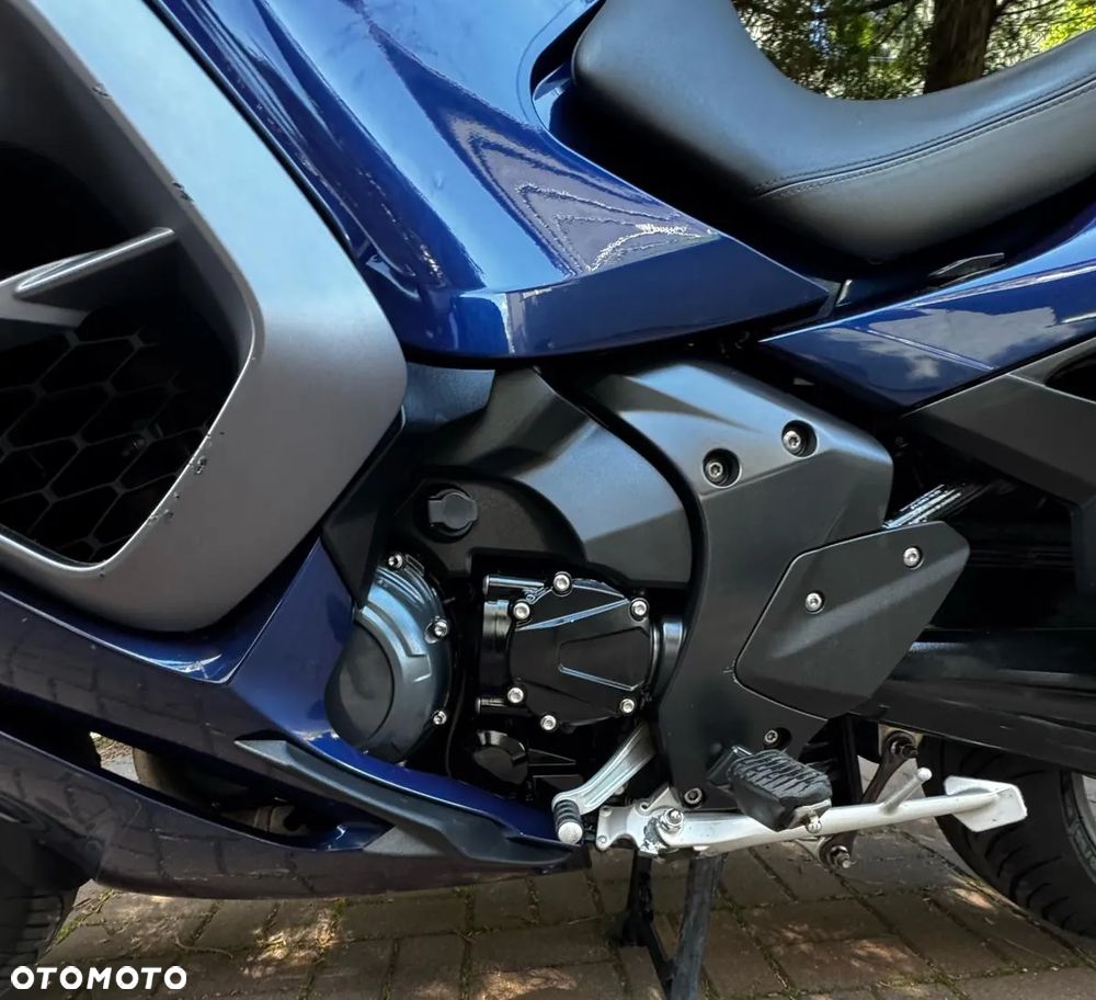 Triumph Trophy - 13