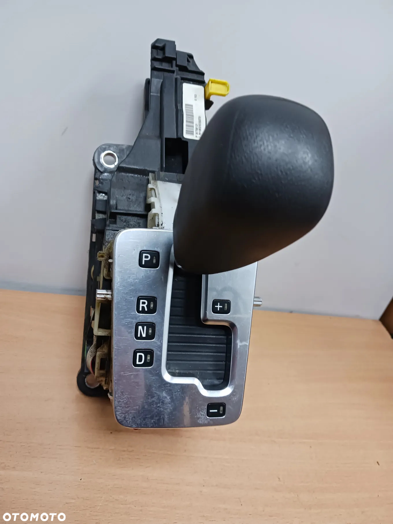 Lewarek wybierak zmiany biegów automat Volvo S80 II V70 III XC70 S60 V60 XC60 - 2