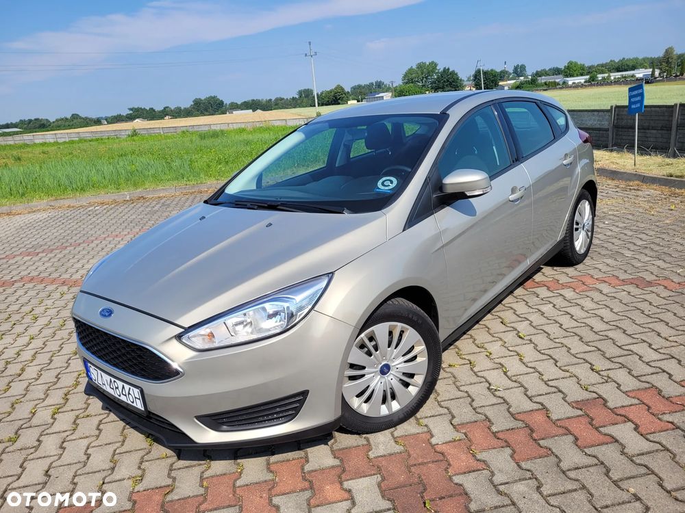 Ford Focus 1.0 EcoBoost Gold X (Trend) - 3