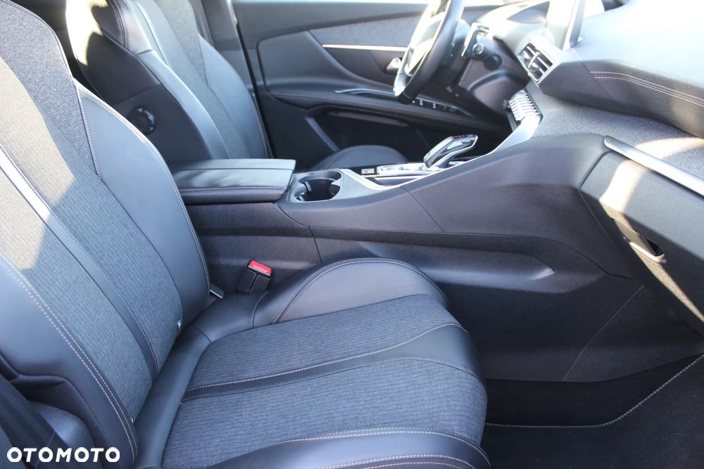 Peugeot 3008 BlueHDi 180 Stop & Start EAT8 GT - 8