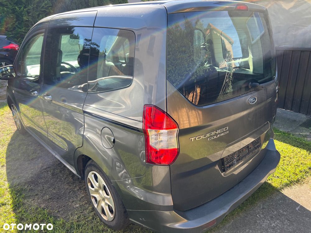 Ford Tourneo Courier 1.0 EcoBoost Trend - 4