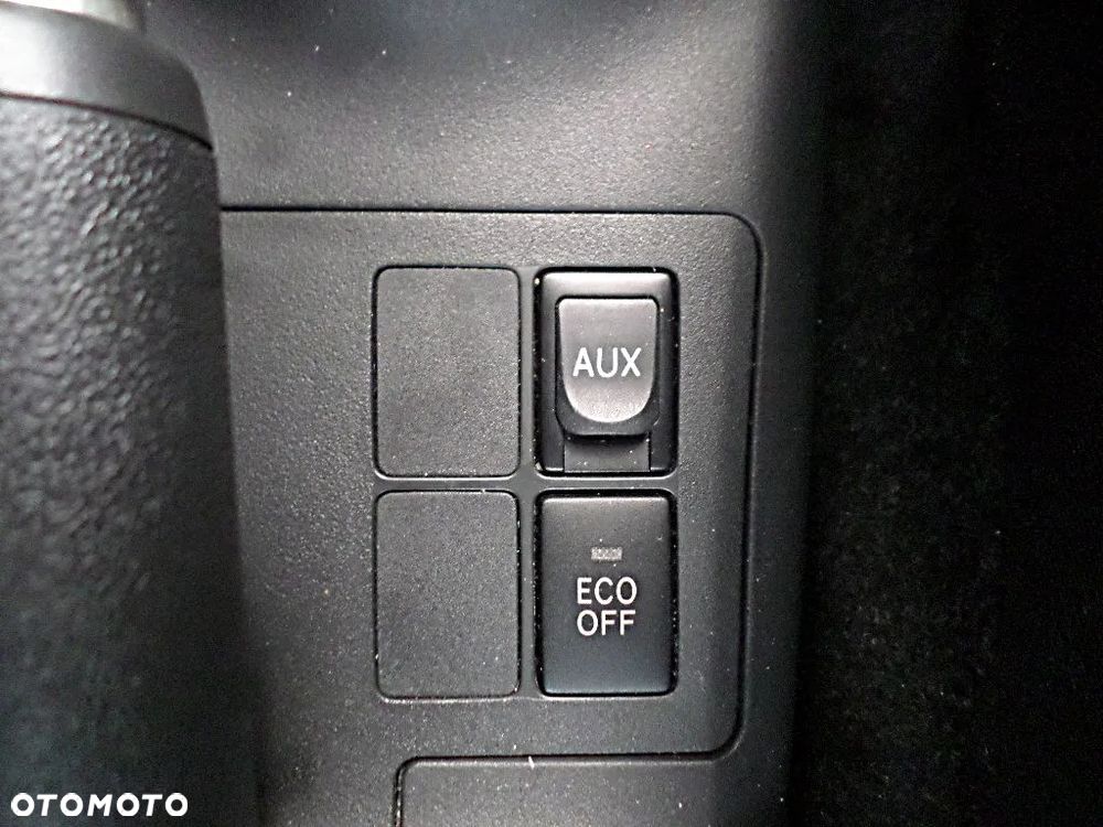 Toyota Yaris 1.33 VVT-i Executive - 14