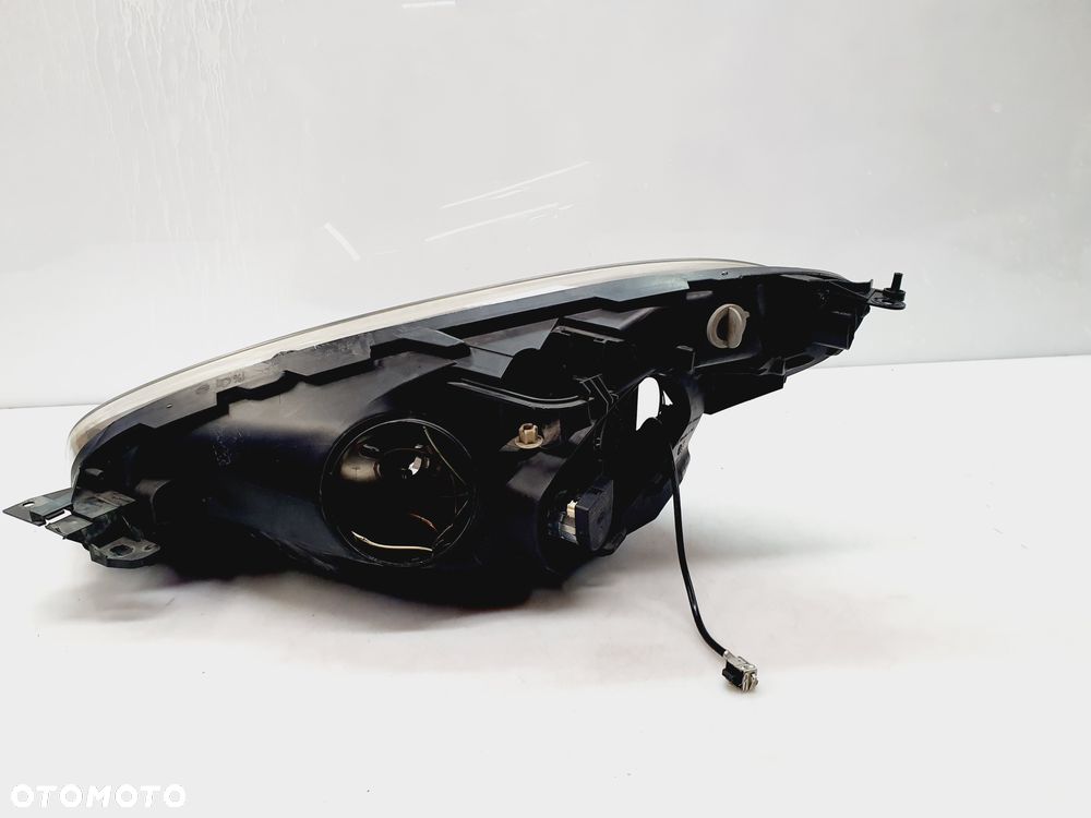Lampa Prawa przednia Citroen C4 Picasso Xenon - 3