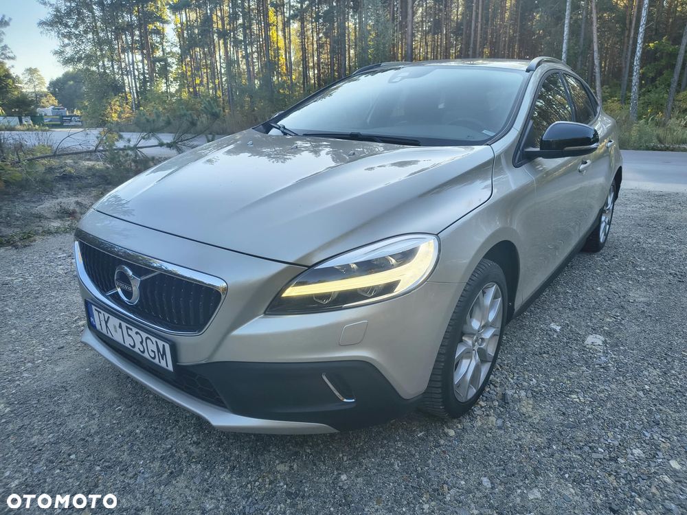 Volvo V40 Cross Country - 5