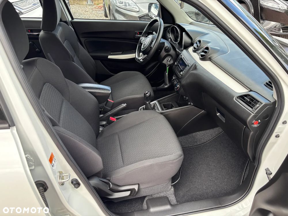 Suzuki Swift - 13