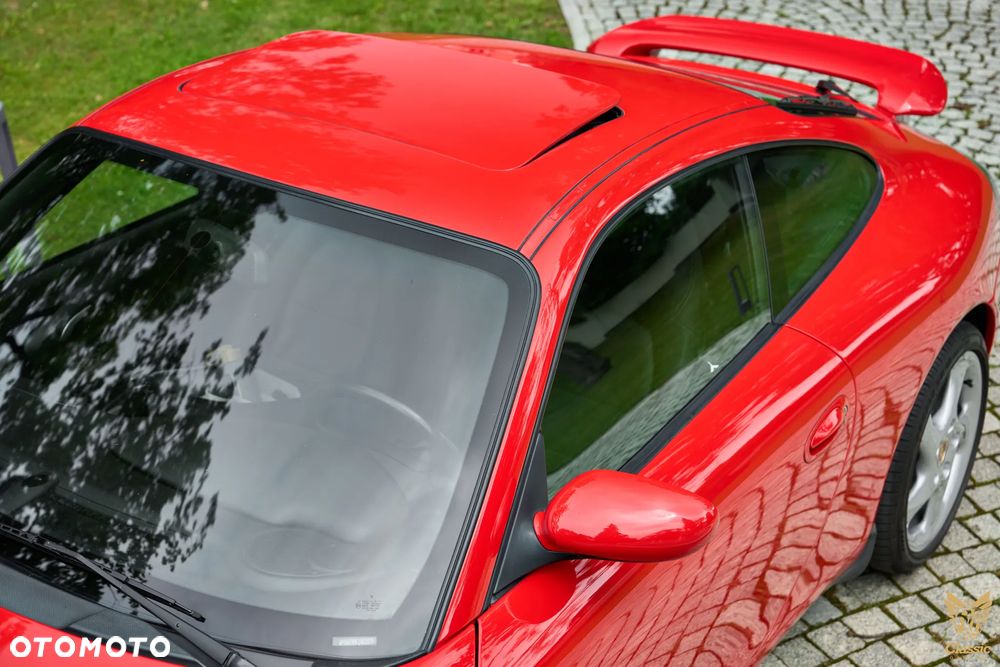 Porsche 911 Carrera - 23