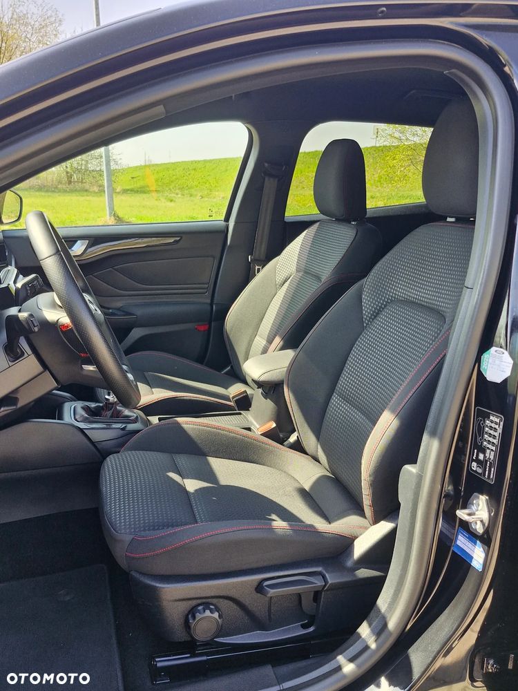 Ford Focus 1.5 TDCi ST-Line Black ASS - 21