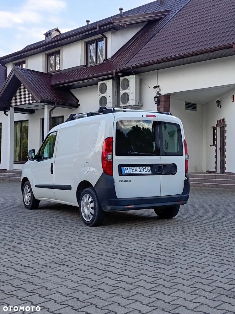 Opel Combo - 19