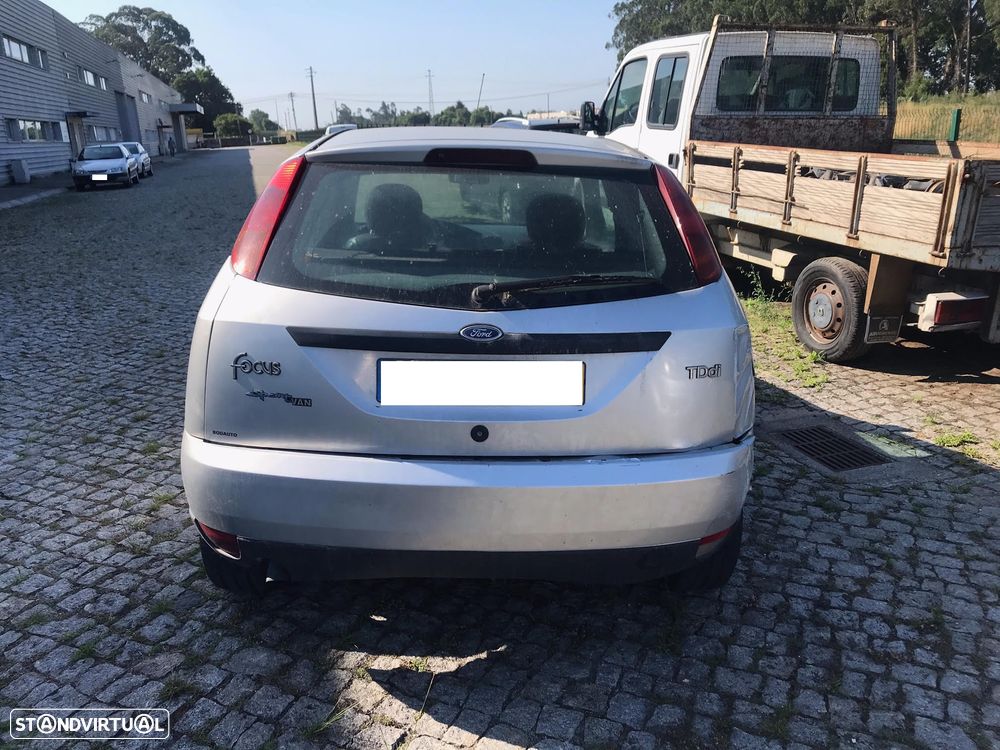 Ford Focus 1.8 TDDI Van 2001  - Para Peças - 4