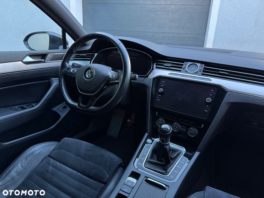 Volkswagen Passat 1.5 TSI OPF Highline - 20