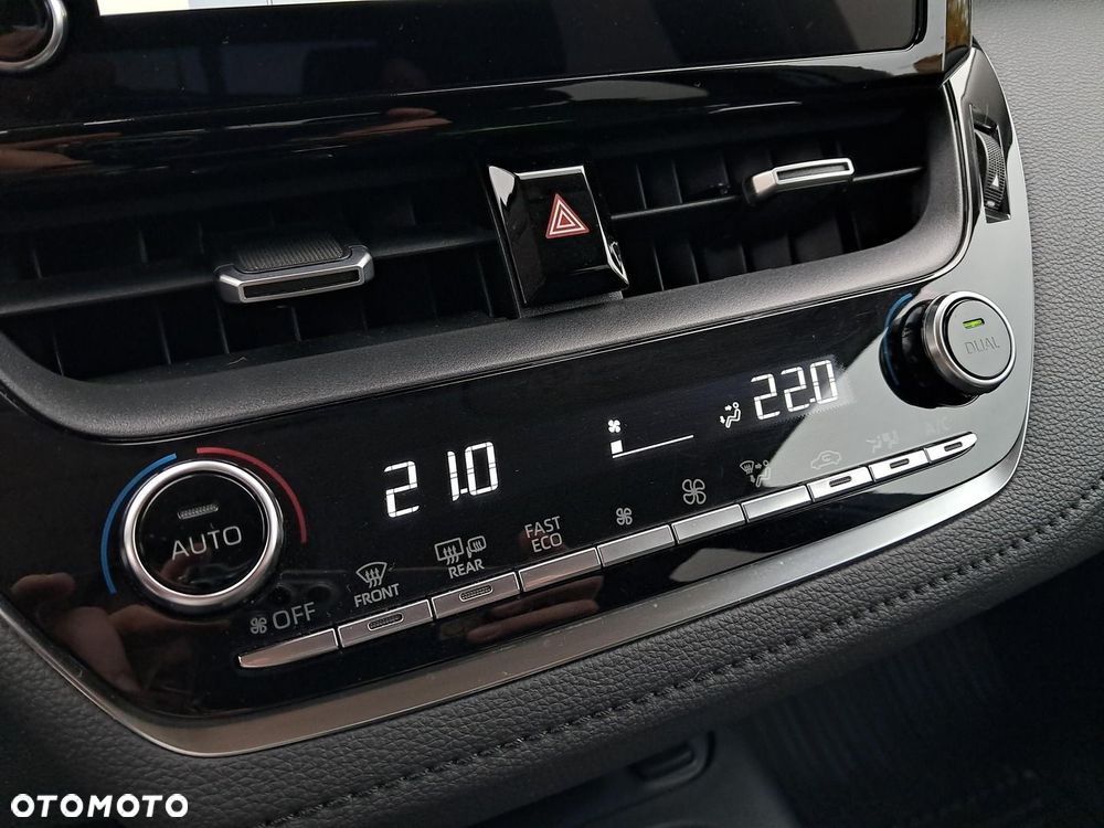 Toyota Corolla - 25