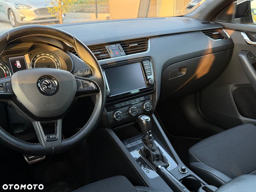 Skoda Octavia 2.0 TDI RS DSG - 18