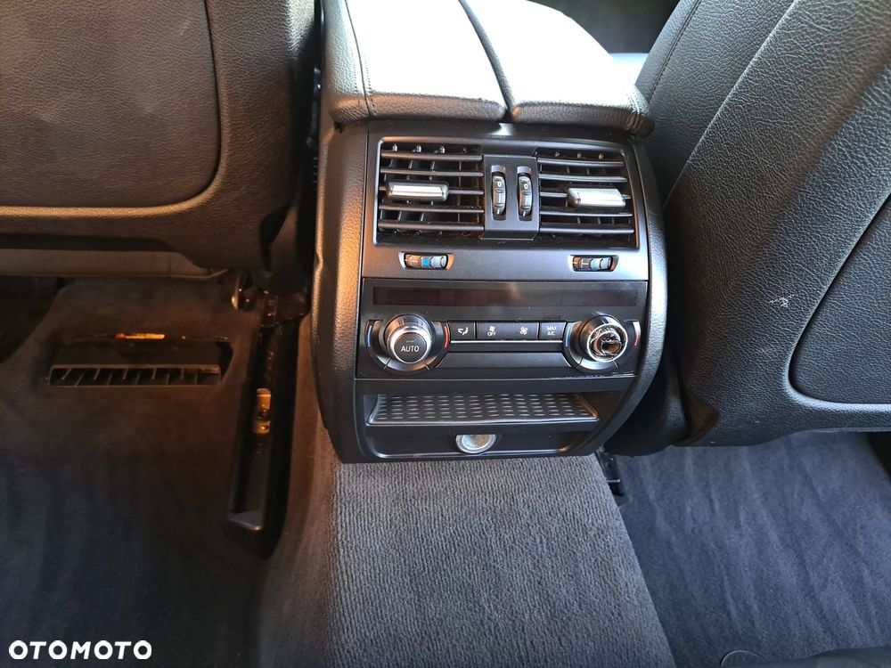 BMW Seria 5 - 17